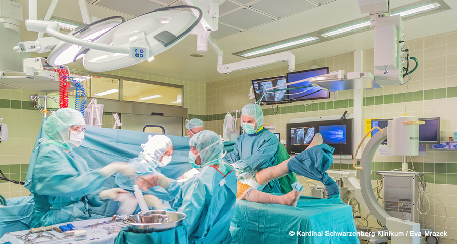 Operation im Krankenhaus Schwarzach © Kardinal Schwarzenberg Klinikum / Eva Mrazek